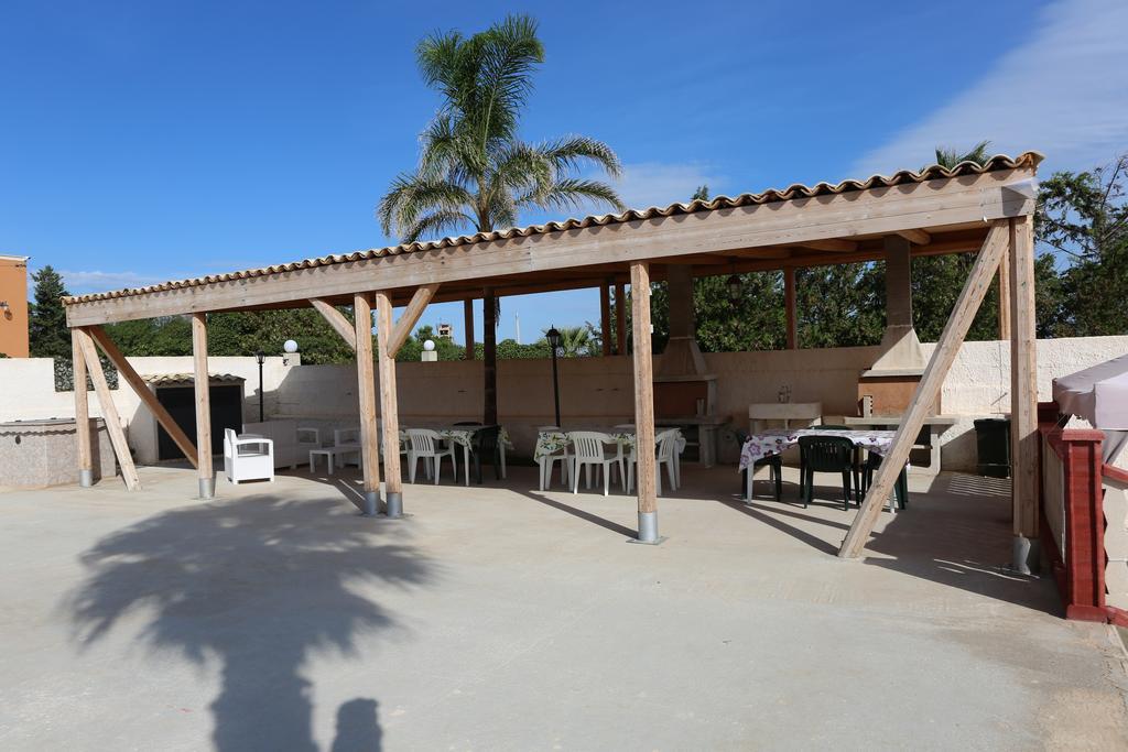 Casa Vacanze Calafarina Pachino Buitenkant foto
